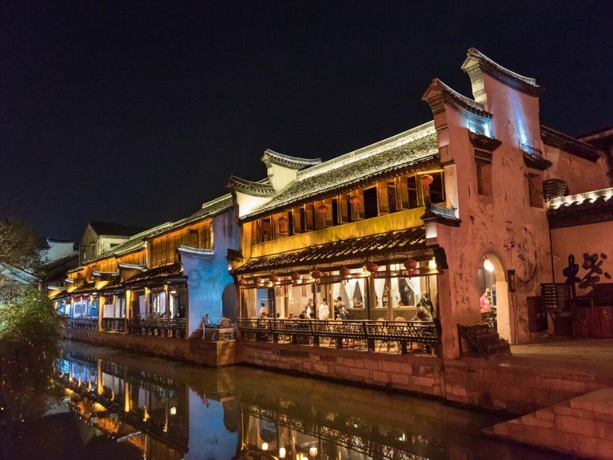 穷人在床头放这几样东西,提神又旺财,有钱人家里都这样做!